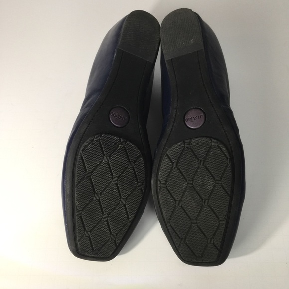 Me Too navy wedge w/ gathered leather front toe 10 - Picture 6 of 6